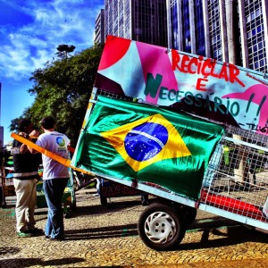 Catador em Sao Paulo Reciclar é necessário