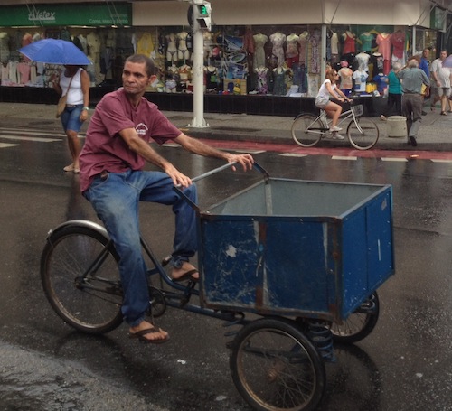 triciclo-mulher-copacabana