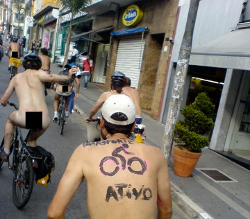 Ciclonudista na Paulista